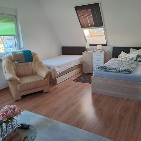 Monteur- Und Ferienwohnung In Hainichen - Obergeschoss Oder Dachgeschoss - Familie Weber Bockendorf المظهر الخارجي الصورة